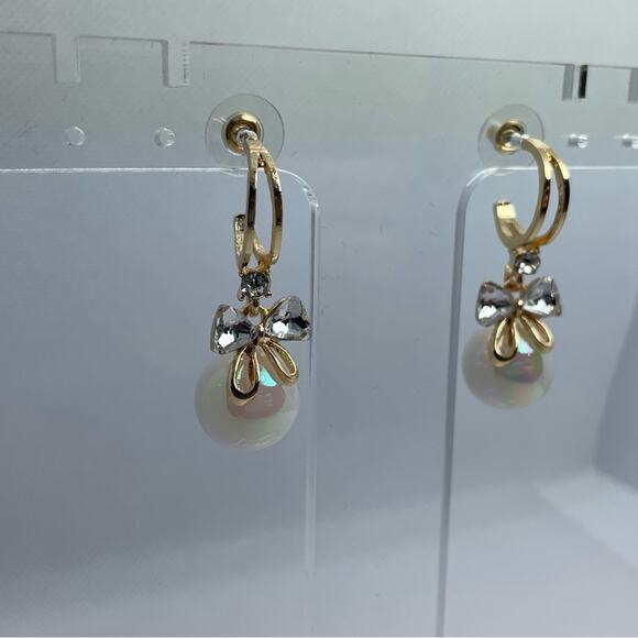 Opalescent Faux Pearl with Crystal Bow Earrings - Picture 4 of 7
